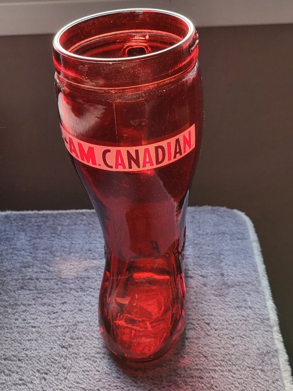 Molson I Am Canadian Red Glass Boot Mug Beer Stein 32 Oz
